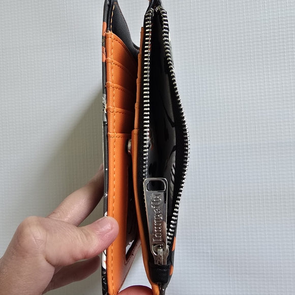 Loungefly | Disney Mickey & Minnie Halloween Wallet - Picture 7 of 7